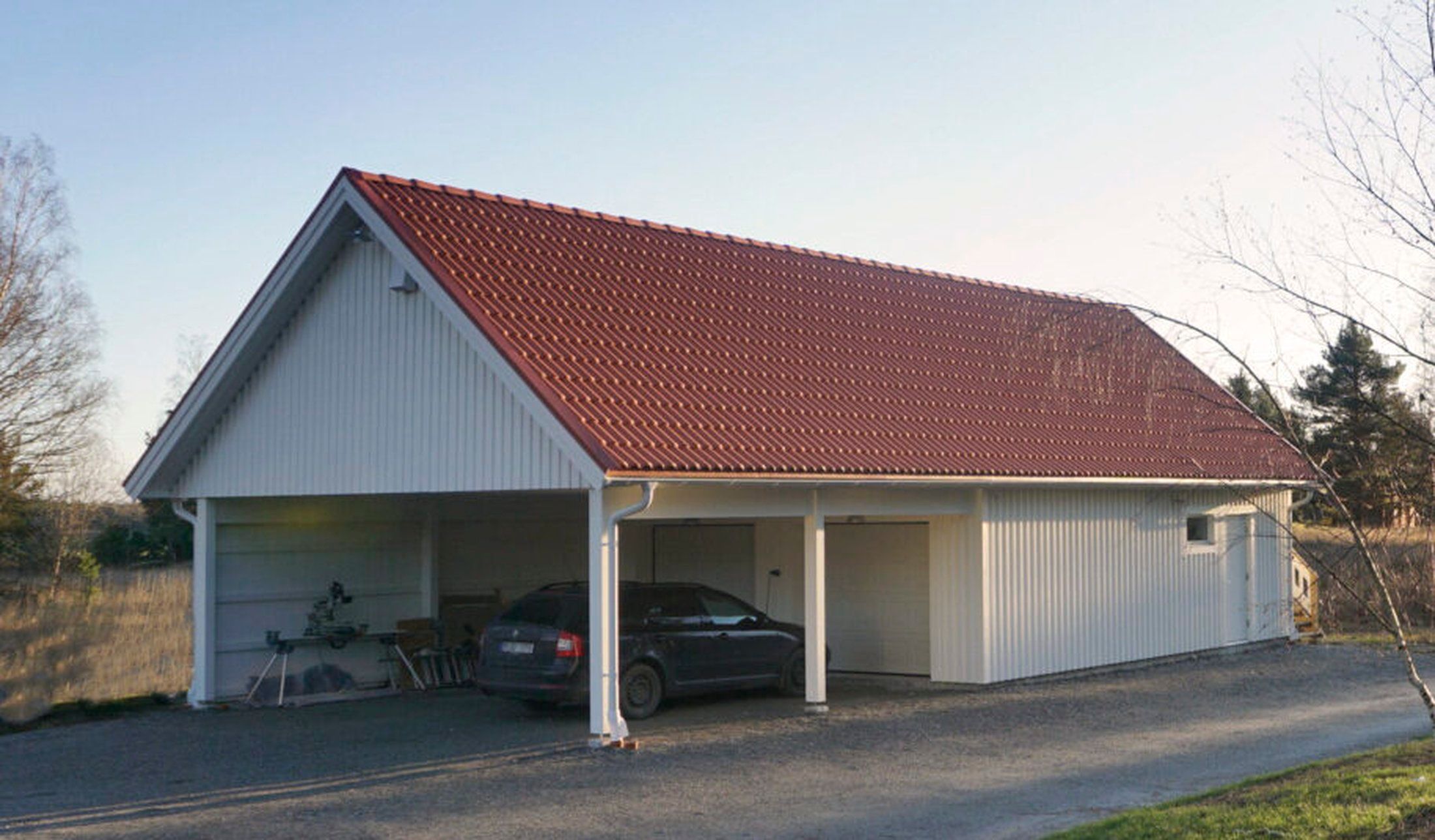 Wideblomska garaget med carport bild 6
